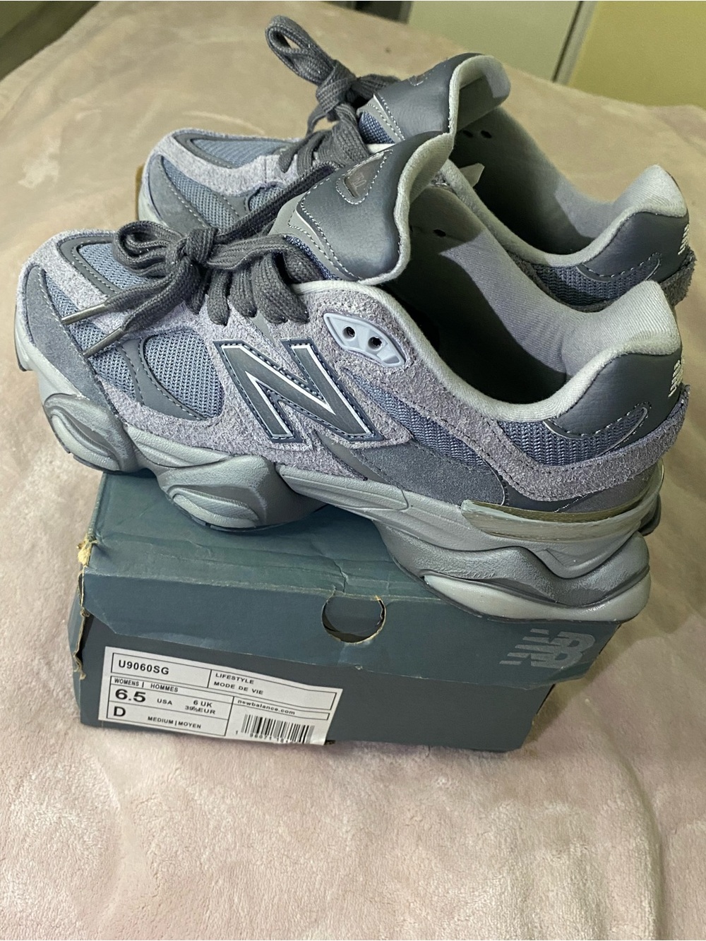 New Balance 9060 women Gray Suede & Mesh Athletic Sneakers size 6.5 - Picture 3 of 8